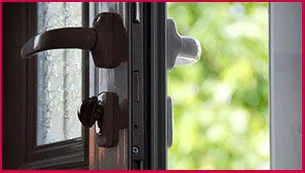 Deerfield Beach Locksmith Service Deerfield Beach, FL 954-744-7062 - 4-residential-lockout